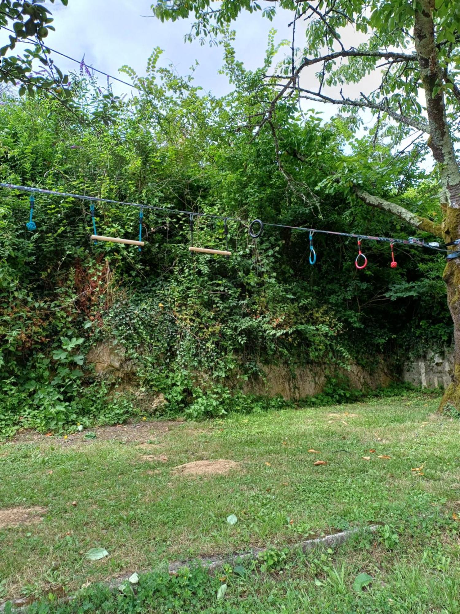 Jolysable Bed and Breakfast Pons Εξωτερικό φωτογραφία